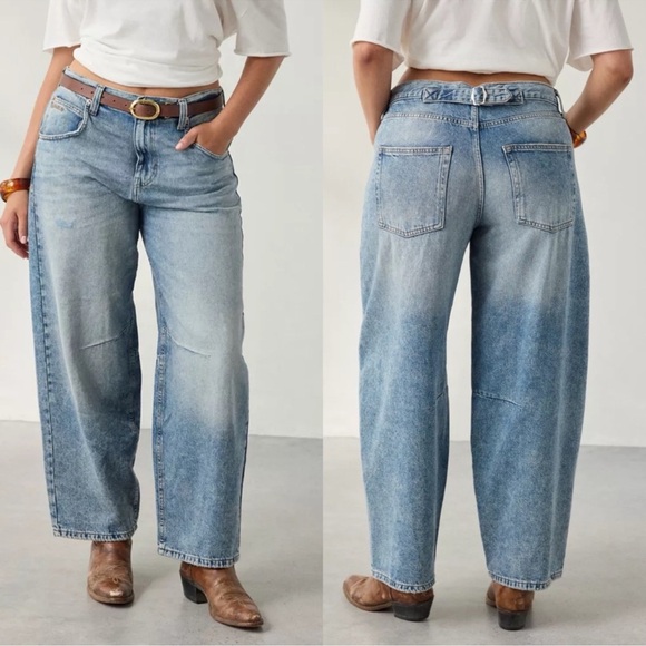 BDG Denim - Urban outfitters BDG | Logan Buckle Baggy Barrel Jeans. 33W